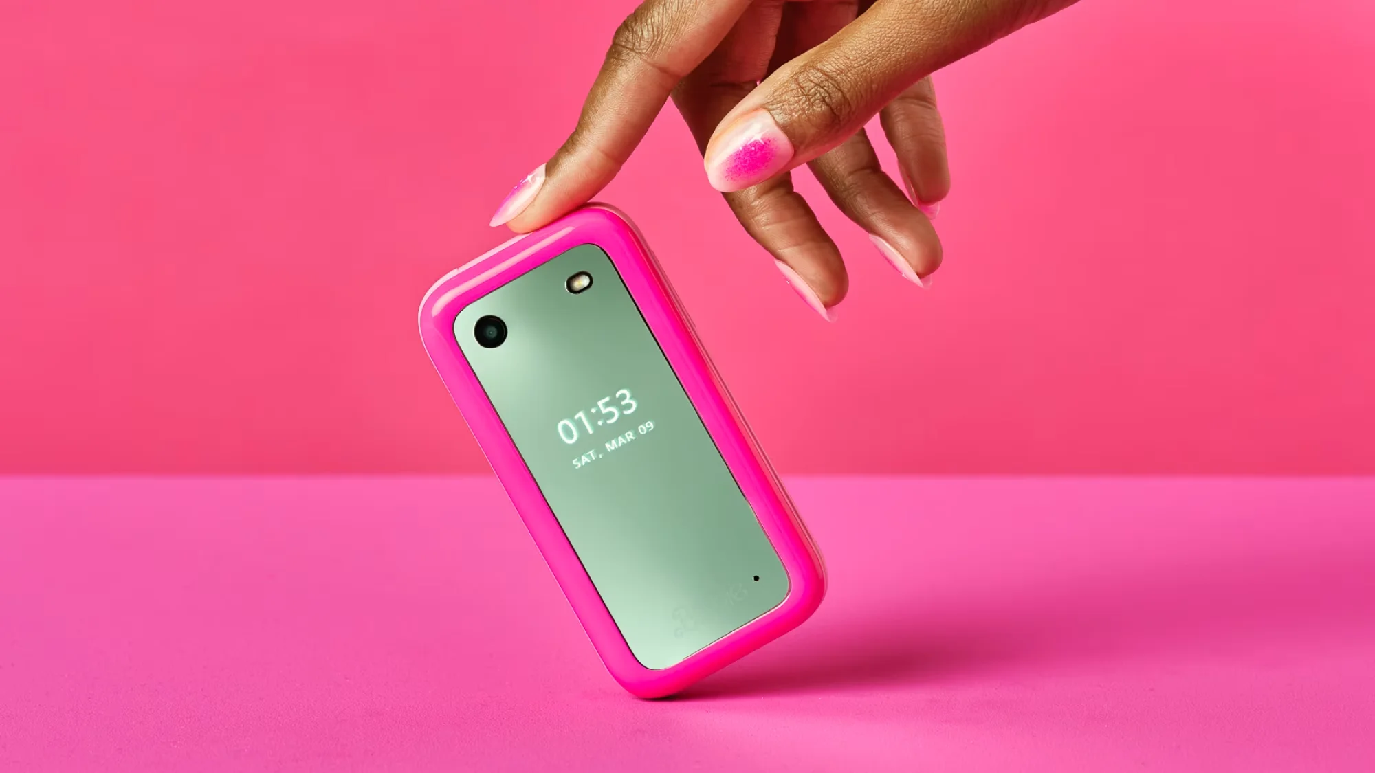HMD Barbie Phone, UK