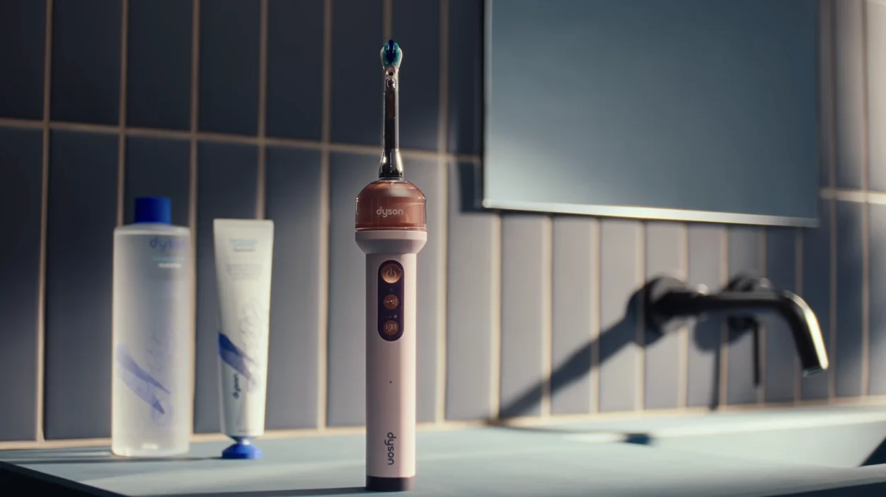 Dyson CameraJetᵀᴹ toothbrush
