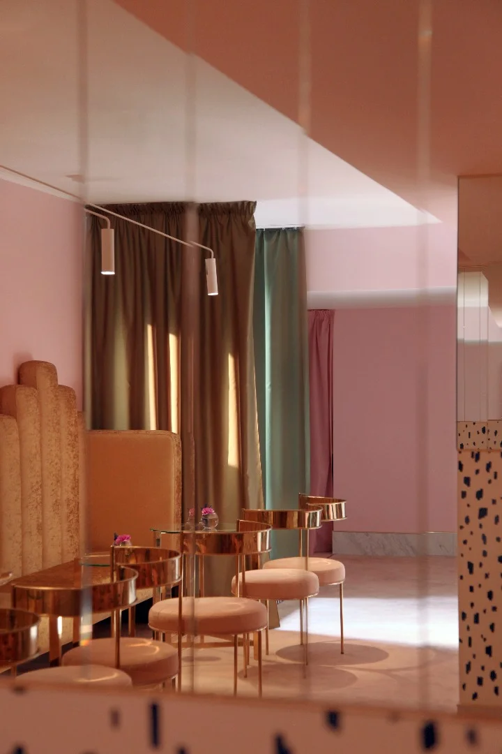 Naive by AKZ Architectura, Keiv