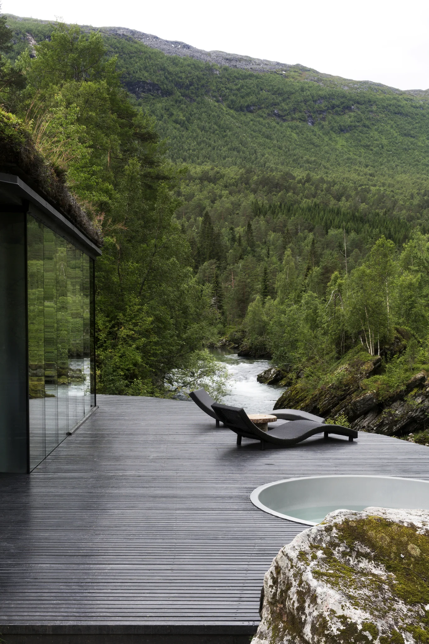 Juvet Landscape Hotel, Valldal. Photography by Chris Tonnesen, Norway