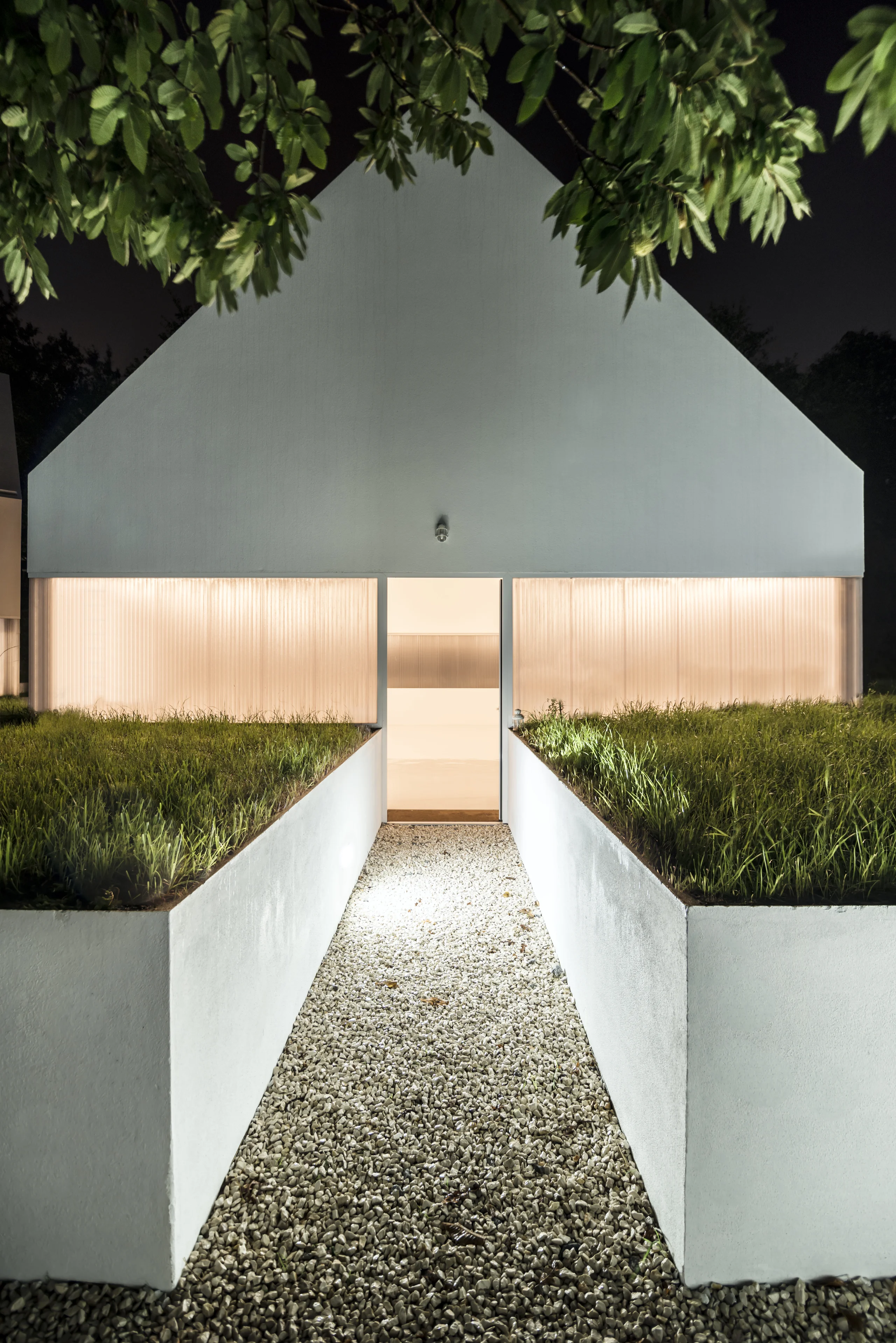 White Wolf Hotel by AND-RÉ architects